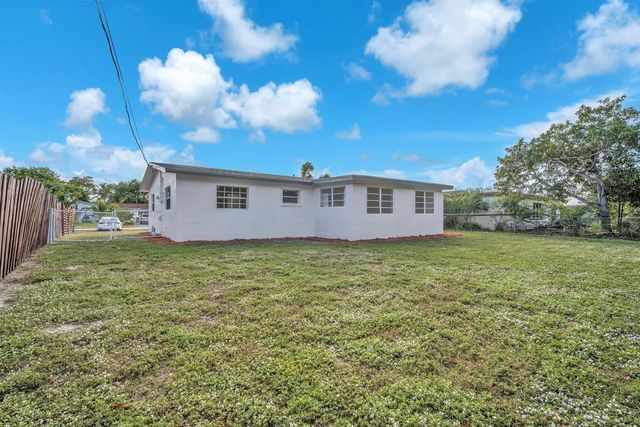 4911 NW 16th Street, Lauderhill, FL 33313