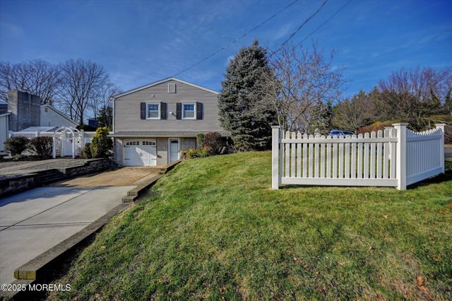 539 Summit Drive, Point Pleasant, NJ 08742