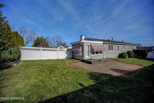539 Summit Drive, Point Pleasant, NJ 08742