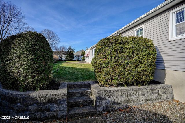 539 Summit Drive, Point Pleasant, NJ 08742