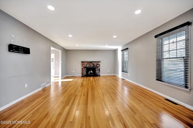 539 Summit Drive, Point Pleasant, NJ 08742