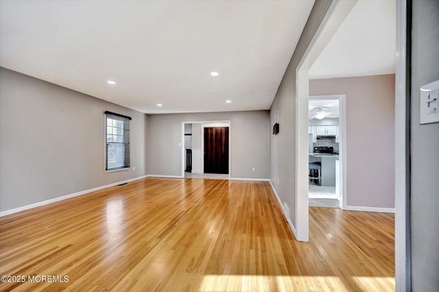 539 Summit Drive, Point Pleasant, NJ 08742