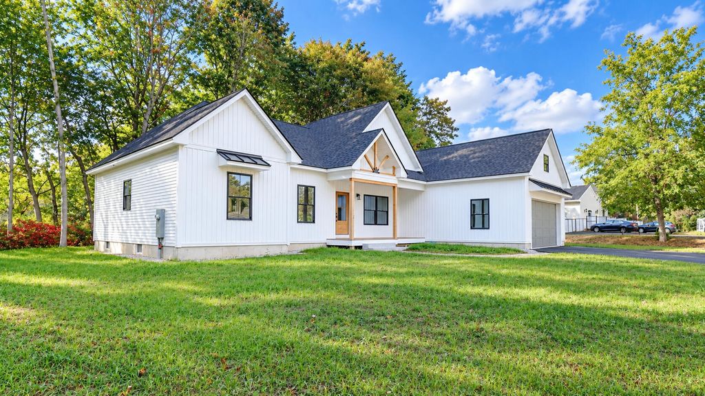3 Walker Drive 101, Saco, ME 04072 — photo 4