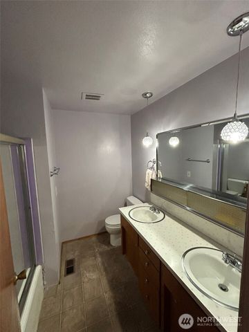 14428 31st Avenue S, Seatac, WA 98168
