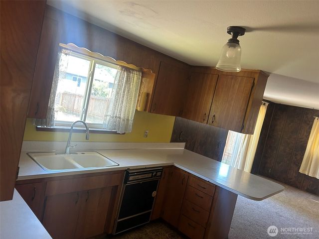 14428 31st Avenue S, Seatac, WA 98168