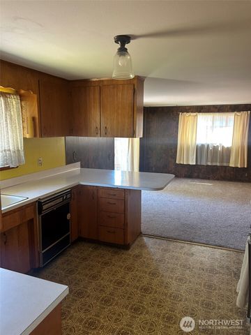 14428 31st Avenue S, Seatac, WA 98168