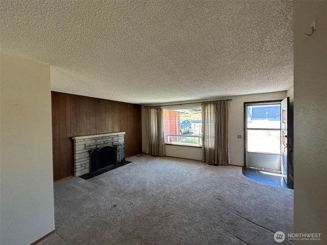 14428 31st Avenue S, Seatac, WA 98168