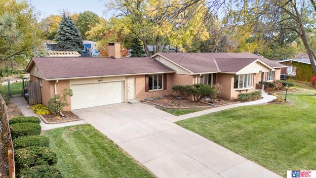 8010 Talbot Trail, Lincoln, NE 68506