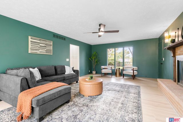 8010 Talbot Trail, Lincoln, NE 68506