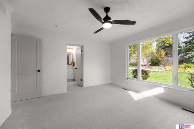 8010 Talbot Trail, Lincoln, NE 68506