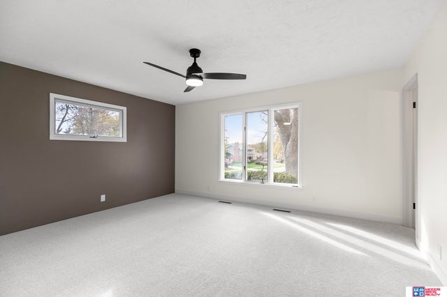 8010 Talbot Trail, Lincoln, NE 68506