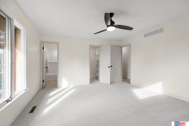 8010 Talbot Trail, Lincoln, NE 68506