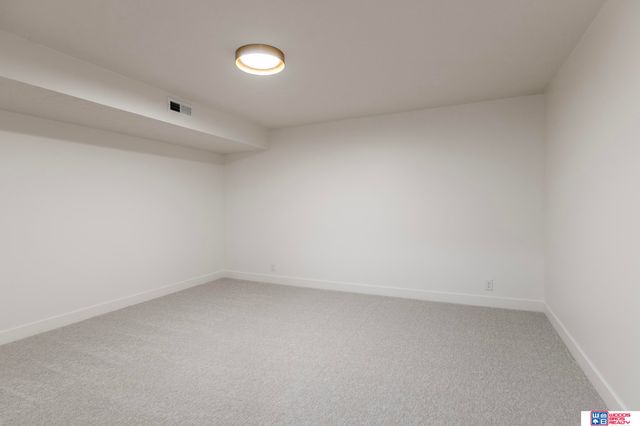 8010 Talbot Trail, Lincoln, NE 68506