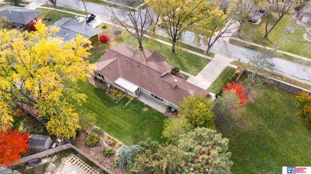 8010 Talbot Trail, Lincoln, NE 68506