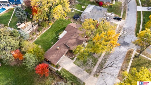 8010 Talbot Trail, Lincoln, NE 68506