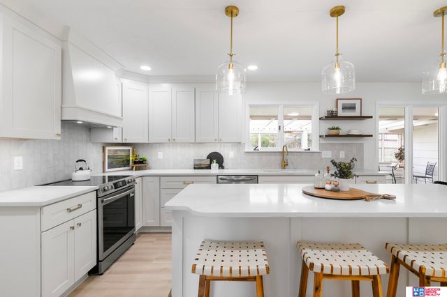 8010 Talbot Trail, Lincoln, NE 68506