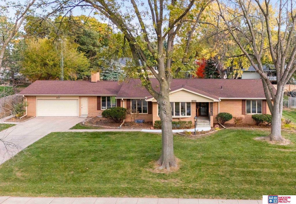 8010 Talbot Trail, Lincoln, NE 68506