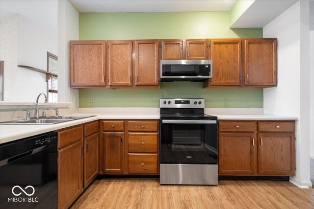 8808 Stirrup Court, Indianapolis, IN 46256