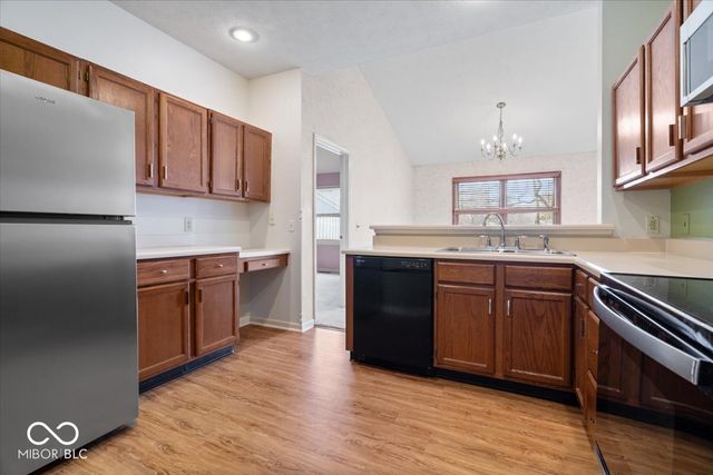 8808 Stirrup Court, Indianapolis, IN 46256