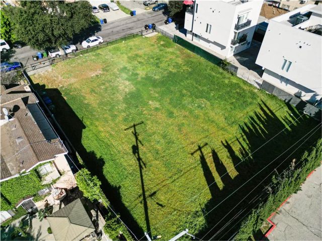 5922 Lemp, North Hollywood, CA 91601