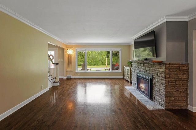 12001 W Underwood PARKWAY, Wauwatosa, WI 53226