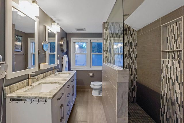 12001 W Underwood PARKWAY, Wauwatosa, WI 53226