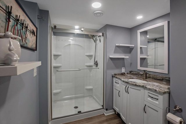 12001 W Underwood PARKWAY, Wauwatosa, WI 53226
