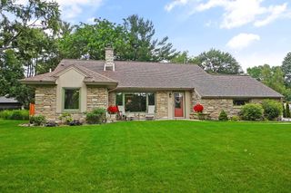 12001 W Underwood PARKWAY, Wauwatosa, WI 53226