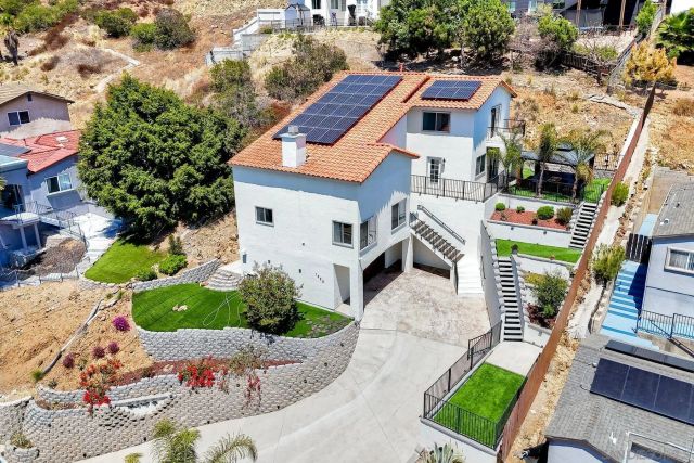 1329 Portola Ave, Spring Valley, CA 91977