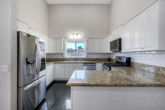 1329 Portola Ave, Spring Valley, CA 91977
