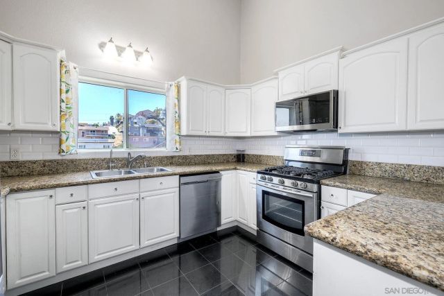 1329 Portola Ave, Spring Valley, CA 91977