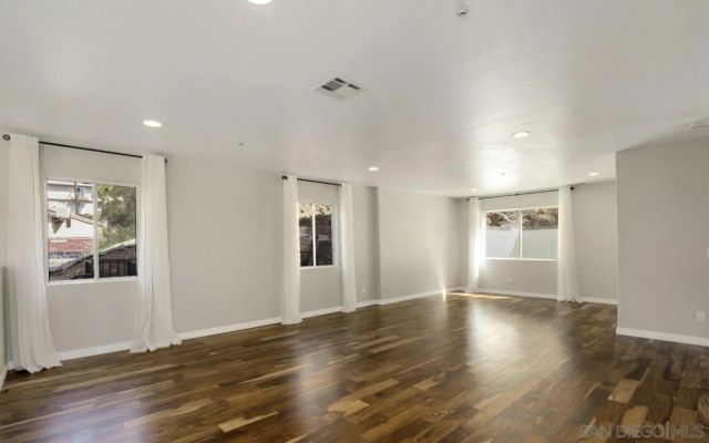 1329 Portola Ave, Spring Valley, CA 91977