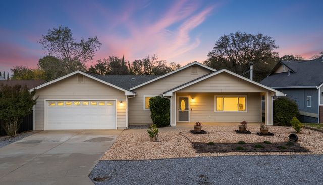 19530 Wildwood Place, Cottonwood, CA 96022