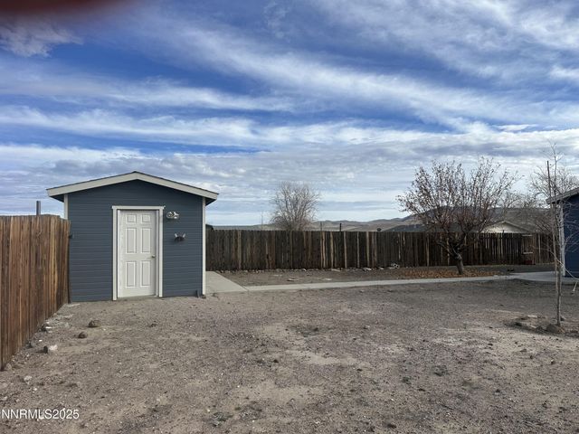 7710 Cheyenne Trail, Stagecoach, NV 89429