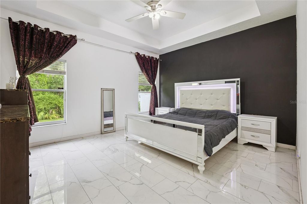 Image 21 of property listing at 10802 ARBOR VIEW BOULEVARD, Orlando, FL 32825