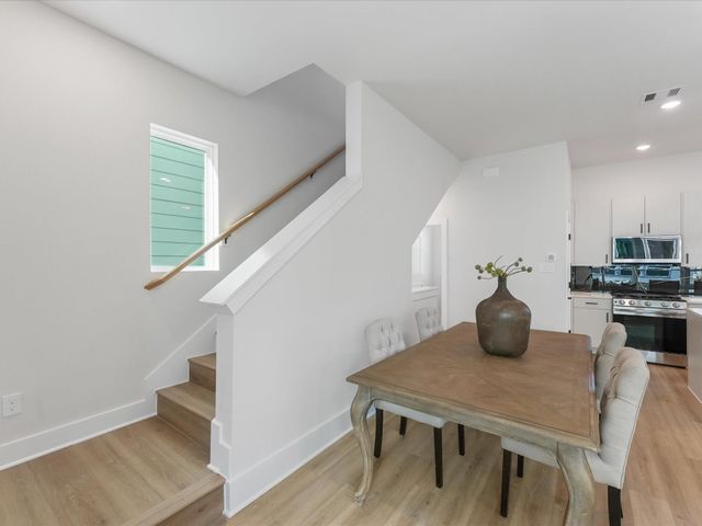 4709 Thornton Villas Lane, Houston, TX 77018