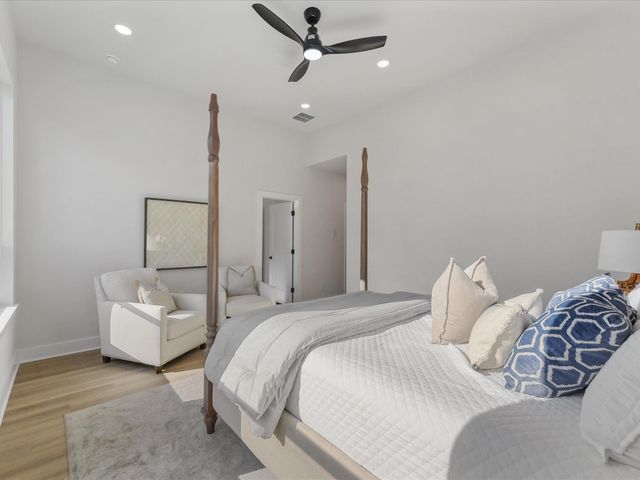 4709 Thornton Villas Lane, Houston, TX 77018