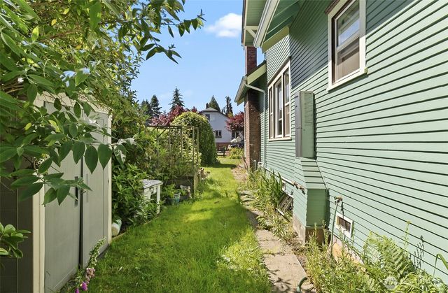 2605 21st Street, Everett, WA 98201