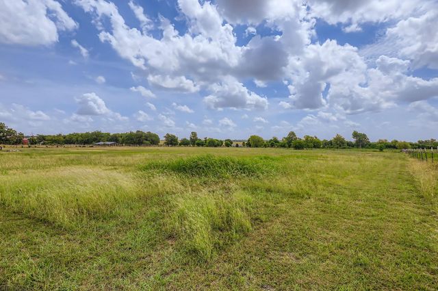 415 County Road 154, Georgetown, TX 78626