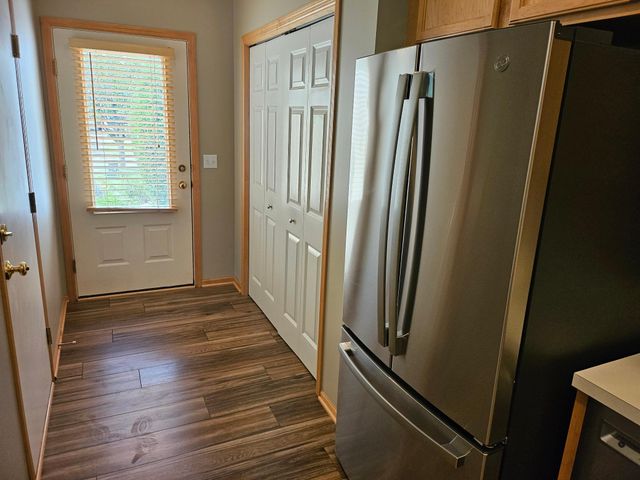 6637 Lamplight Drive, Albertville, MN 55301