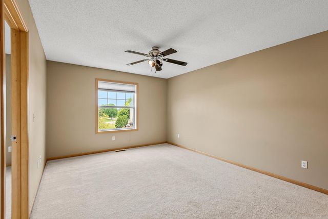 6637 Lamplight Drive, Albertville, MN 55301