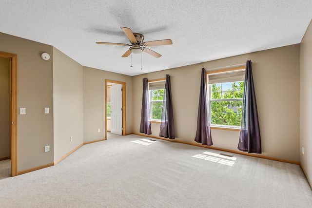6637 Lamplight Drive, Albertville, MN 55301