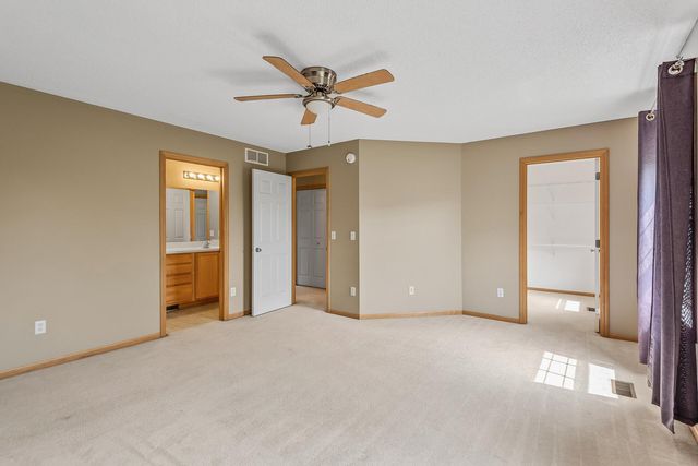 6637 Lamplight Drive, Albertville, MN 55301