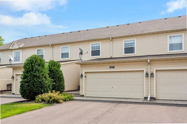 6637 Lamplight Drive, Albertville, MN 55301