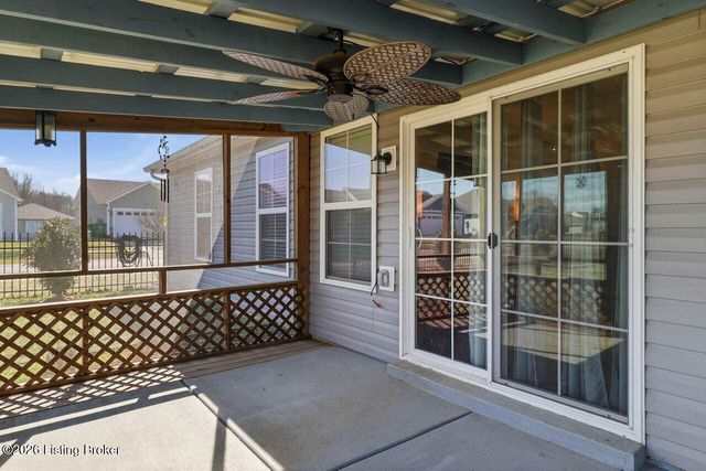 10917 Hidden Trail Ct, Louisville, KY 40229