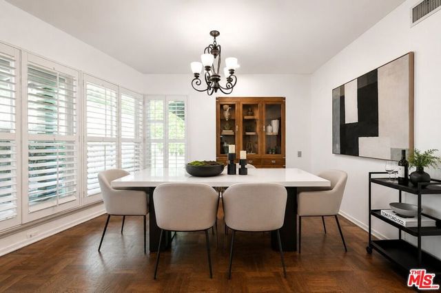 2559 Hutton Drive, Los Angeles, CA 90210