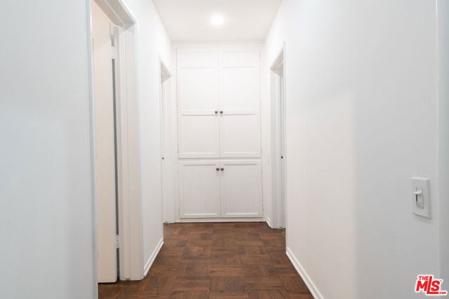 2559 Hutton Drive, Los Angeles, CA 90210