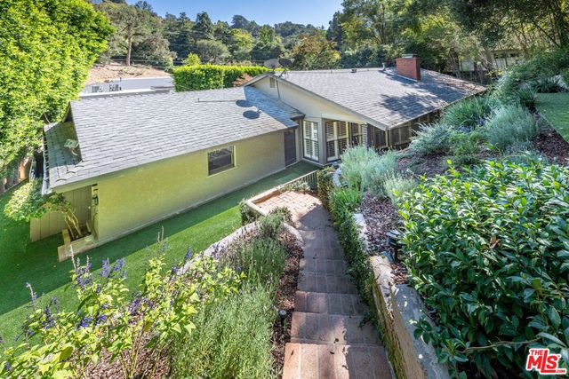 2559 Hutton Drive, Los Angeles, CA 90210