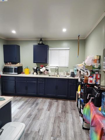 3026 N American, Stockton, CA 95204