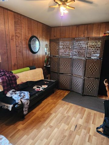 3026 N American, Stockton, CA 95204